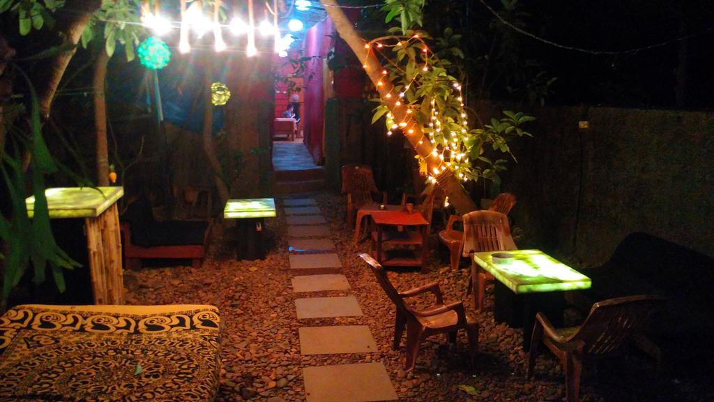 Bricks And Bamboo Hostel Anjuna Eksteriør billede