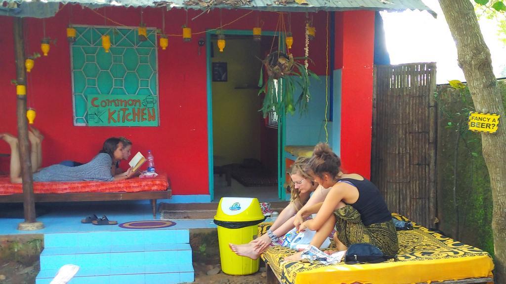 Bricks And Bamboo Hostel Anjuna Eksteriør billede