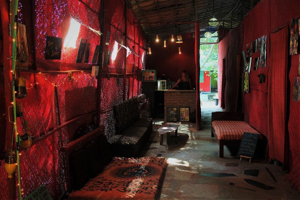 Bricks And Bamboo Hostel Anjuna Eksteriør billede