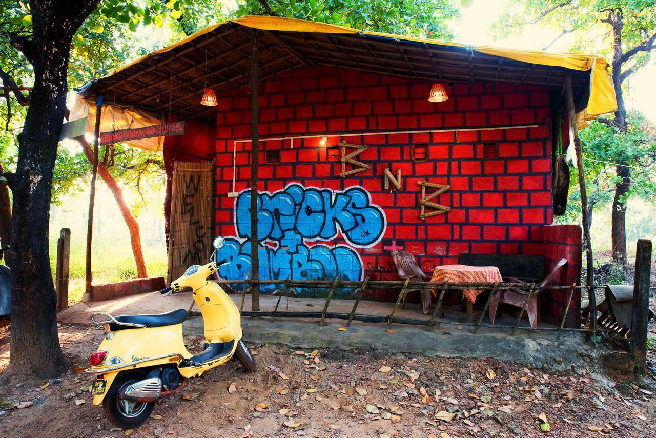 Bricks And Bamboo Hostel Anjuna Eksteriør billede
